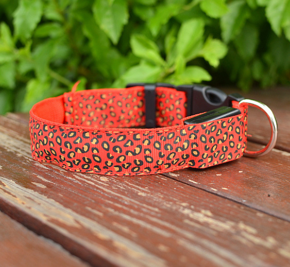 LED Hundehalsband mit Leopardenmuster