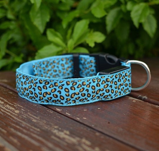 LED Hundehalsband mit Leopardenmuster