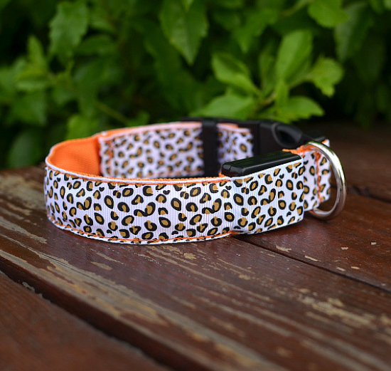 LED Hundehalsband mit Leopardenmuster